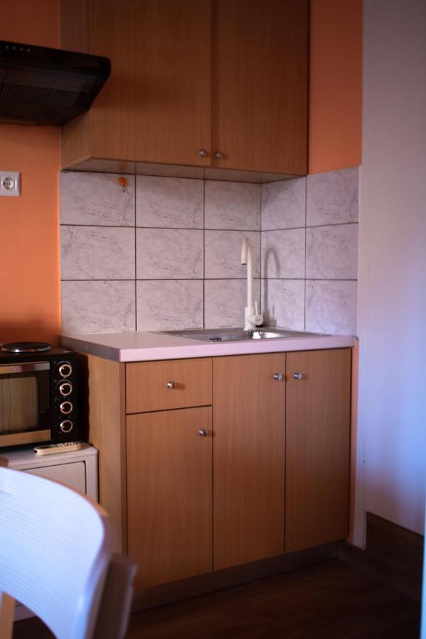 Ryb Colour Apartment Патра Экстерьер фото